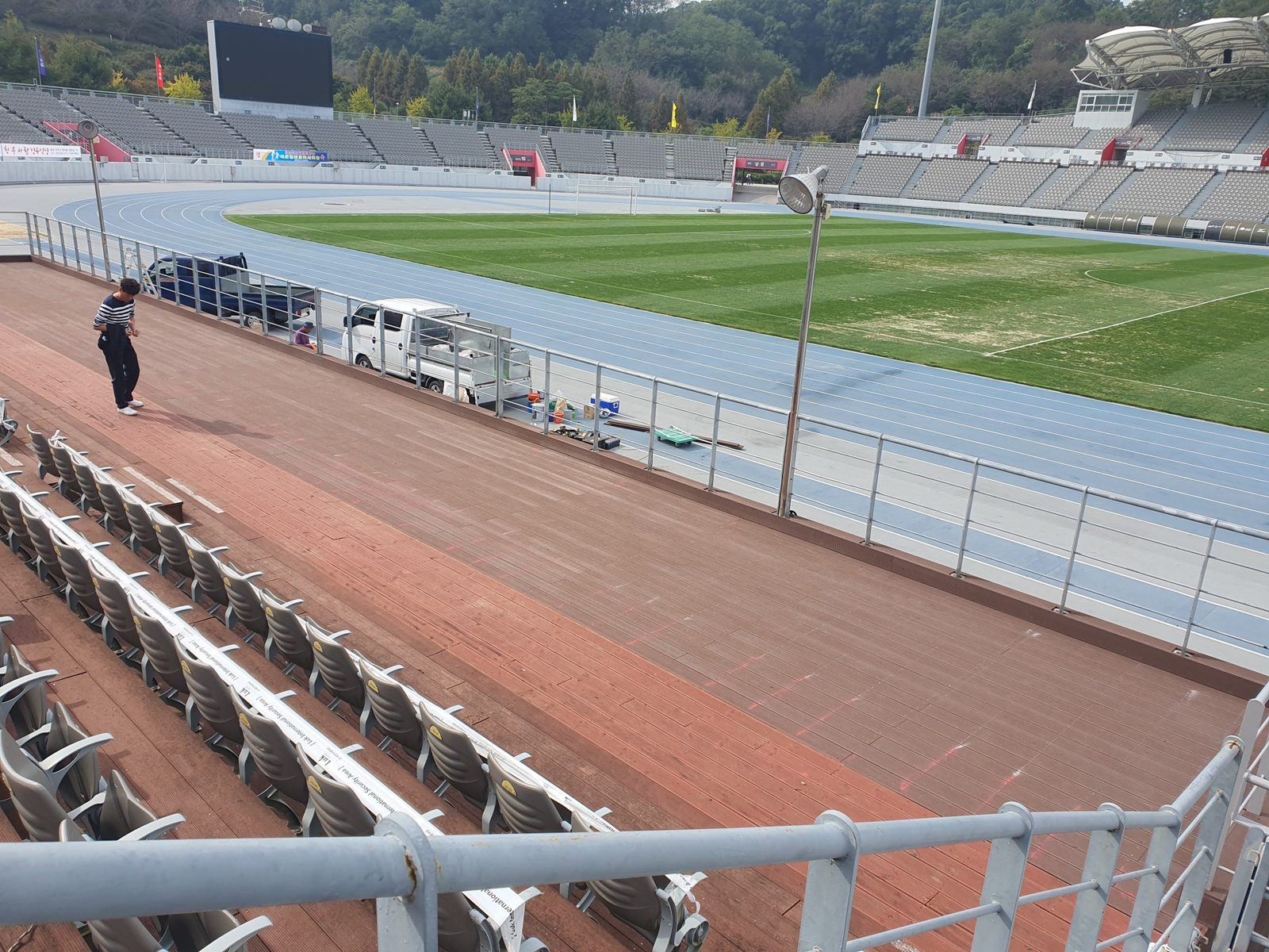 아산 이순신체육관 무대 단상 데크 8