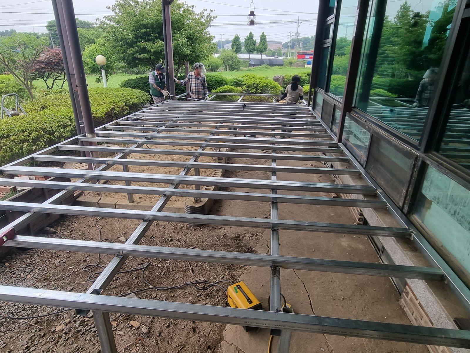 고양 덕양구 카페 합성목재 데크 교체 4